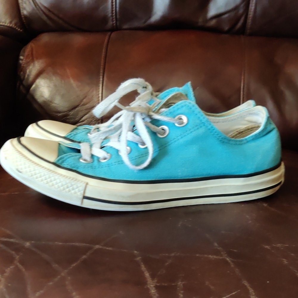 Converse Low Top Sneakers Turquoise Blue with White Laces